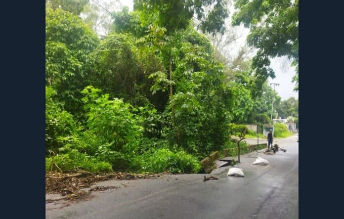 Naguanagua: puente se cayó en la entrada de Carialinda