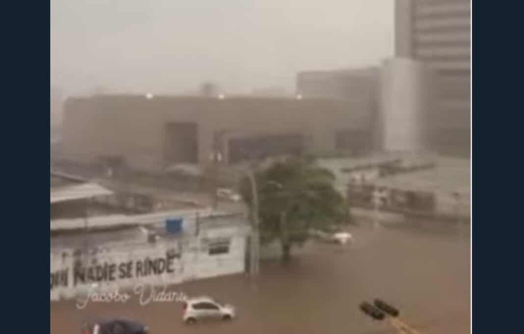Fuerte aguacero provocó inundaciones en varios municipios de Carabobo