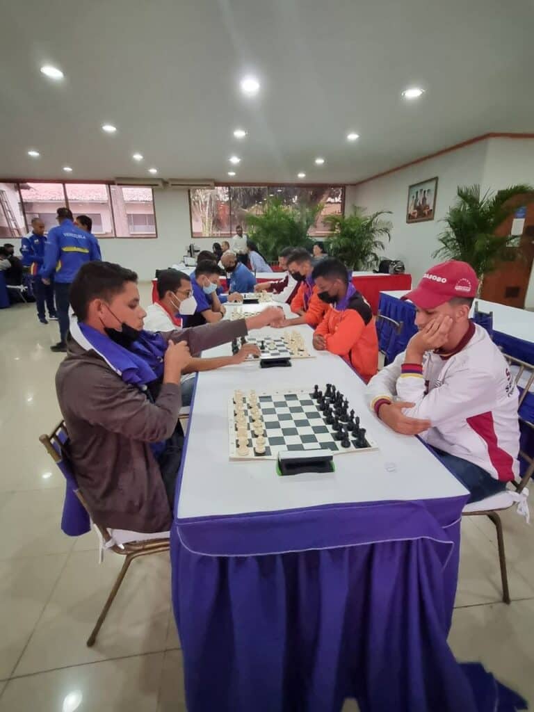 Universidad Deportiva del Sur arrasó clasificatorio de ajedrez