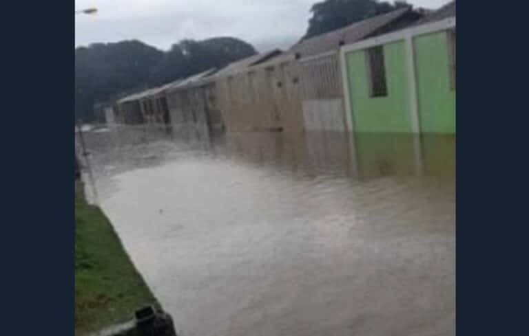Yagua: inundaciones afectan viviendas en urbanización Los Girasoles