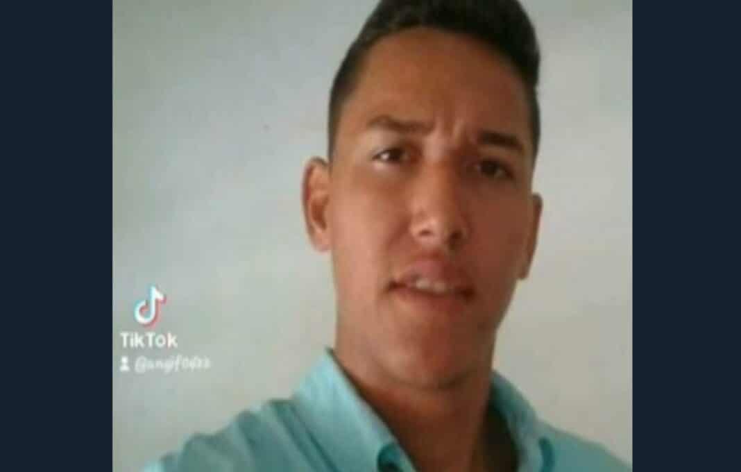 Enyer Pérez Desaparecido en Los Guayos joven que salió de su casa a trabajar