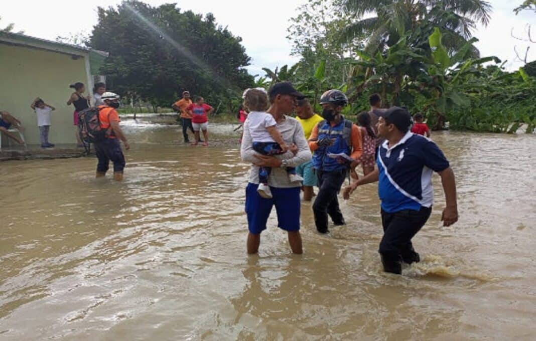 Adolescente murió tras las fuertes lluvias en Mérida