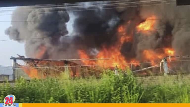 Incendio de estructura en Santa Rita, Maracay