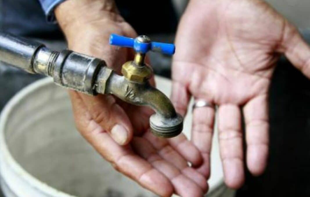 Familias en Girardot sin agua