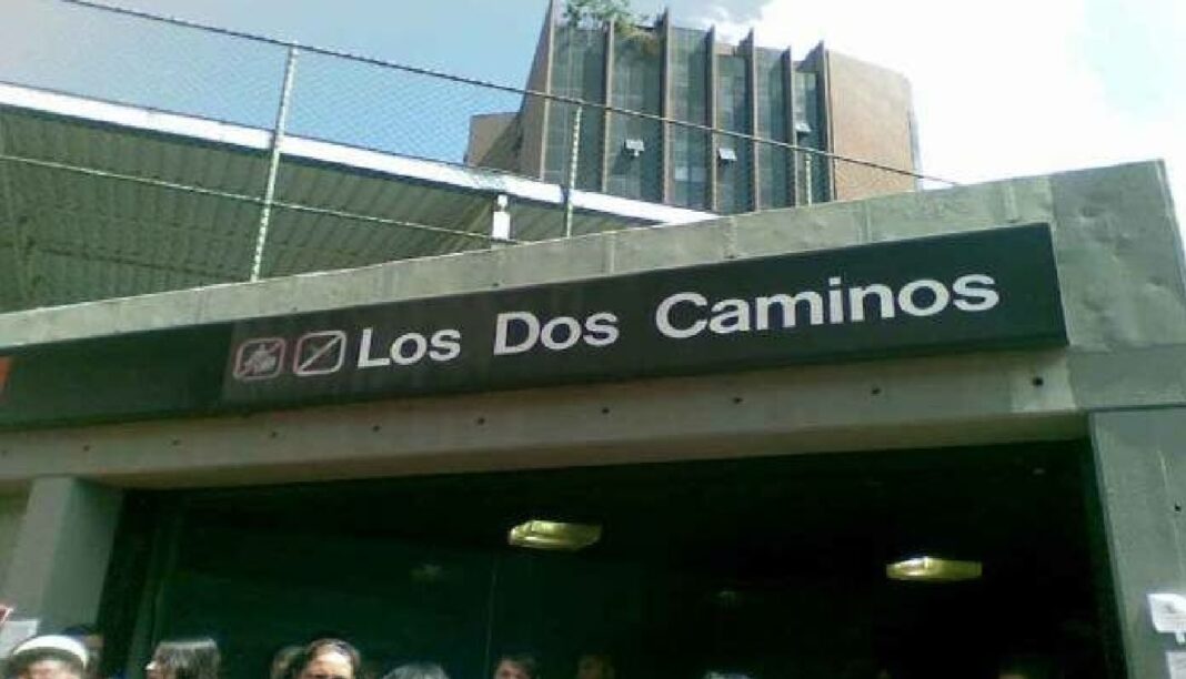 Estación Metro Caracas anegada