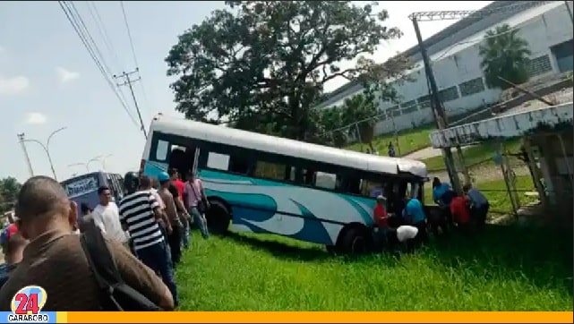 Accidente de autobús en la Lisandro Alvarado - Accidente de autobús en la Lisandro Alvarado