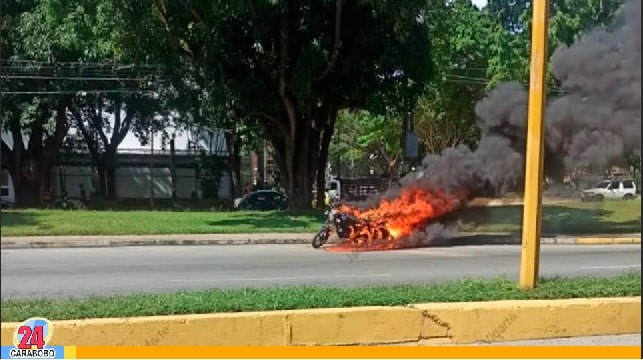 incendio de motocicleta en El Añil - incendio de motocicleta en El Añil