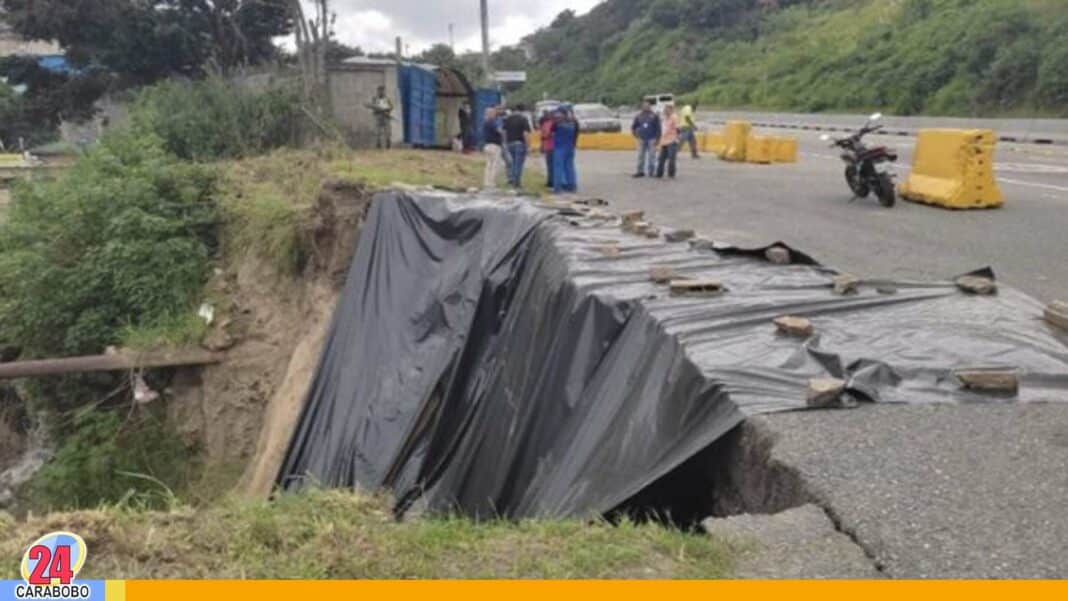 Falla de borde en la autopista Caracas-La Guaira
