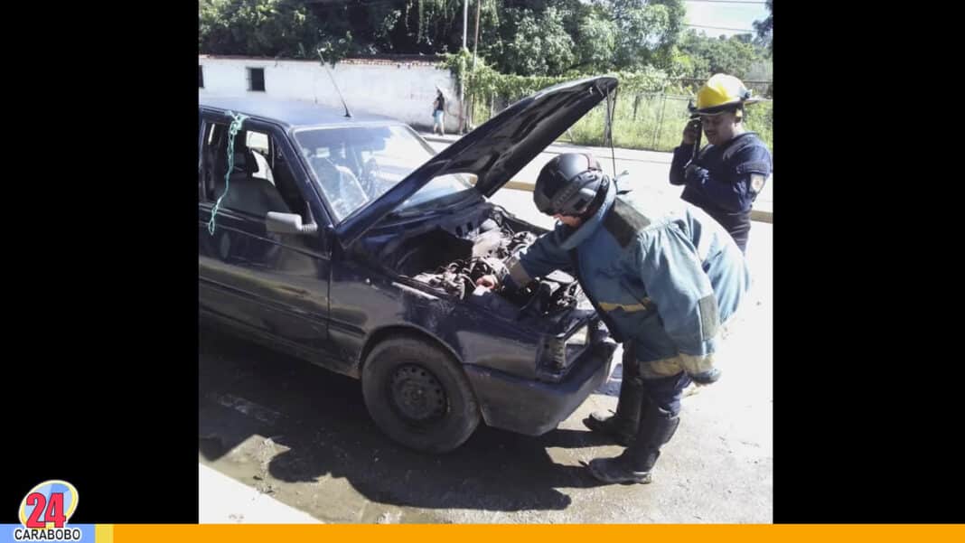 incendio de vehículo en Carlos Arvelo