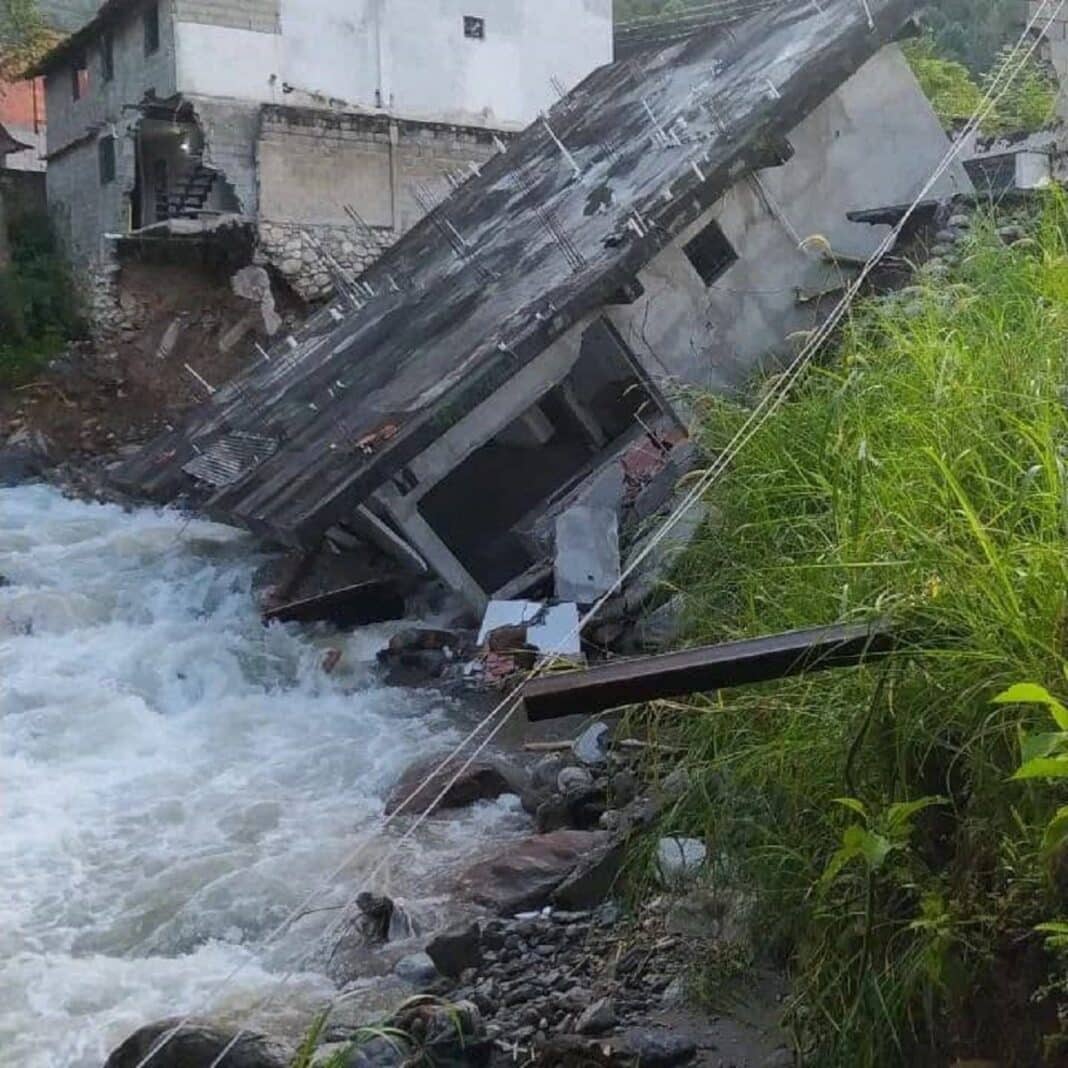 vivienda cayó río La Pedregosa