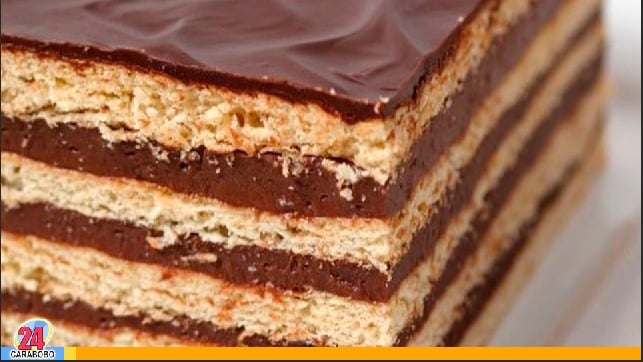 Torta de galletas María con chocolate - Torta de galletas María con chocolate
