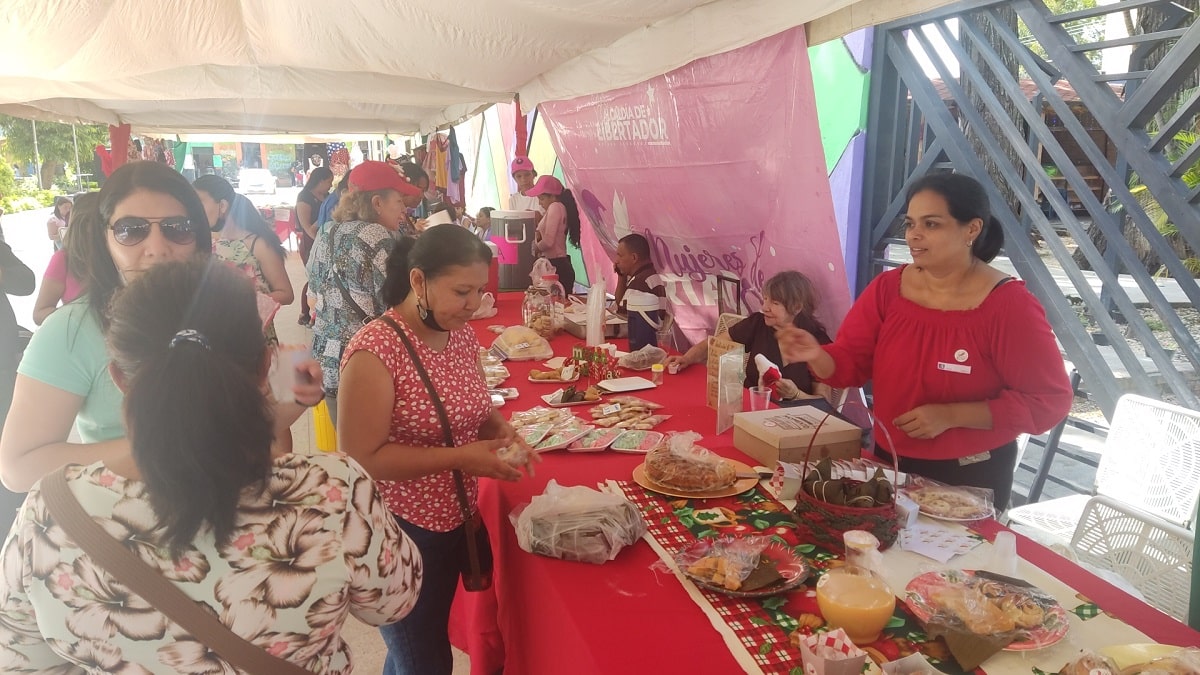 “Expo Feria” de mujeres en Libertador