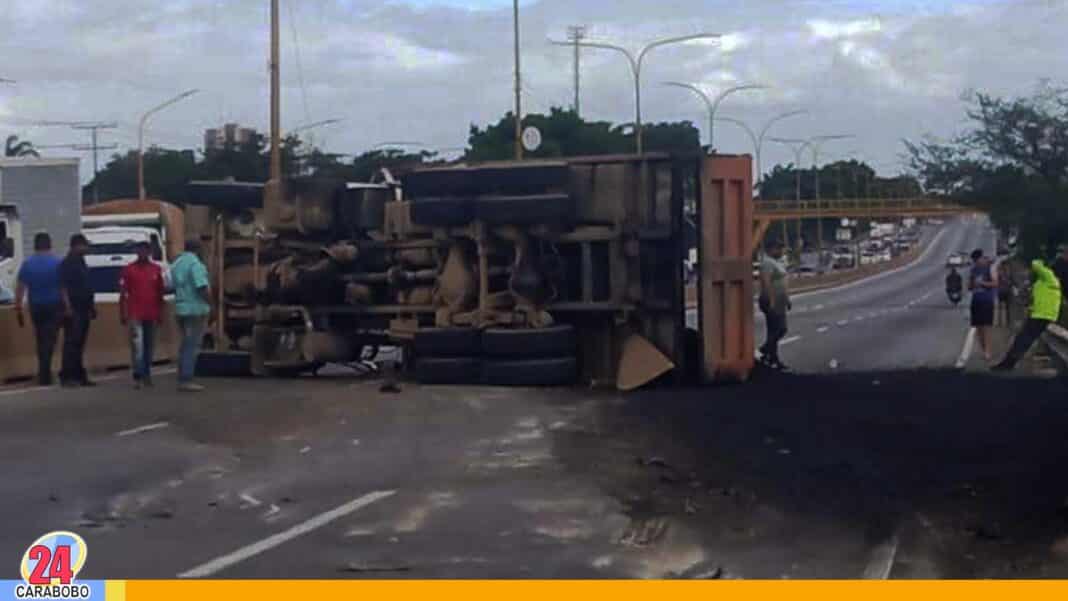 Accidente en la Autopista Campo Carabobo