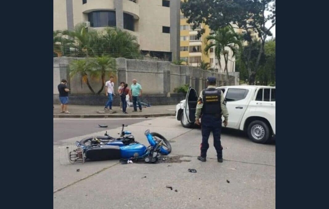 colisión moto camioneta La Trigaleña