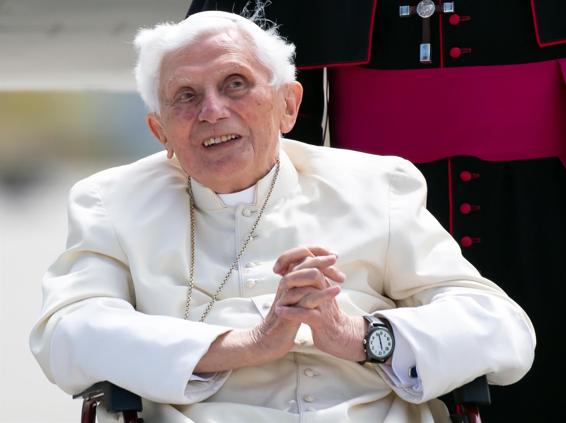 renunció el papa Benedicto XVI en 2013