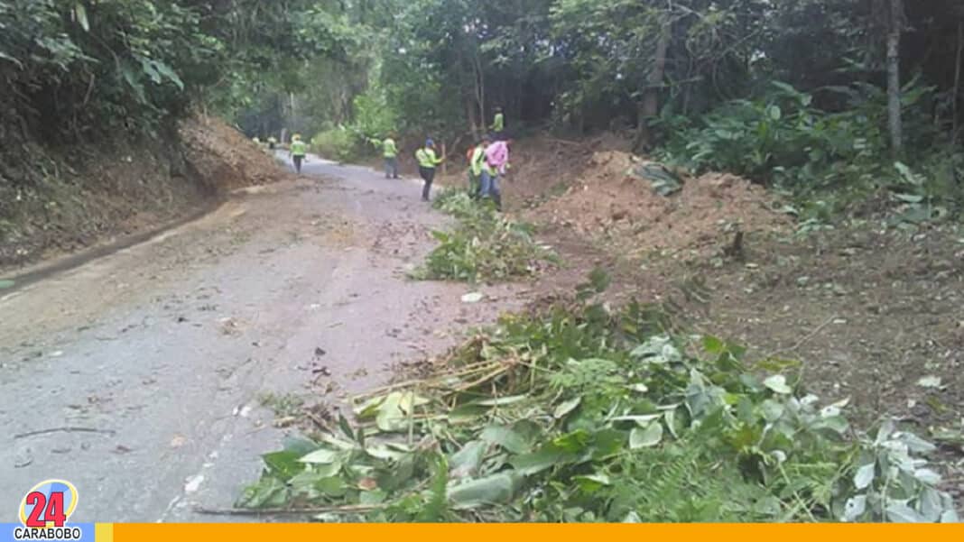mantenimiento carretera Ocumare de la Costa