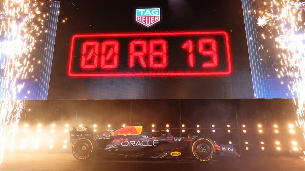 Red Bull presentó RB19