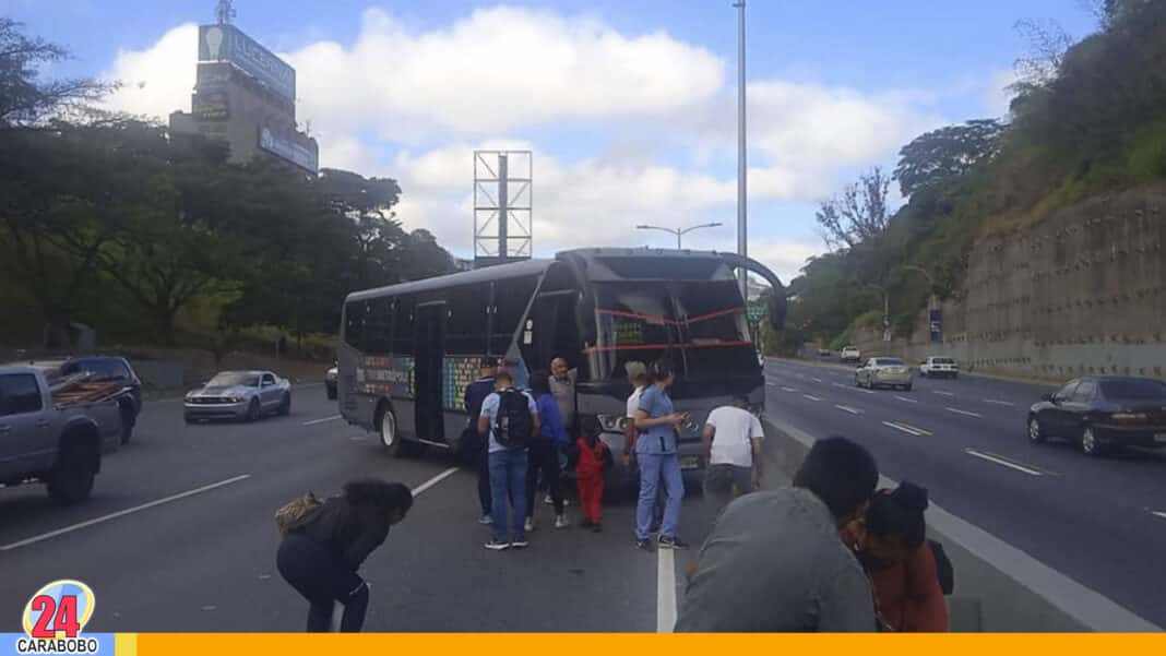 accidente en la autopista Prados del Este