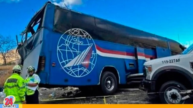 Volcamiento de un autobús en México - Volcamiento de un autobús en México