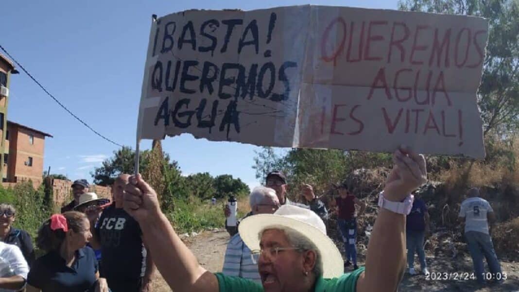 Vecinos Los Cerritos 2 agua potable