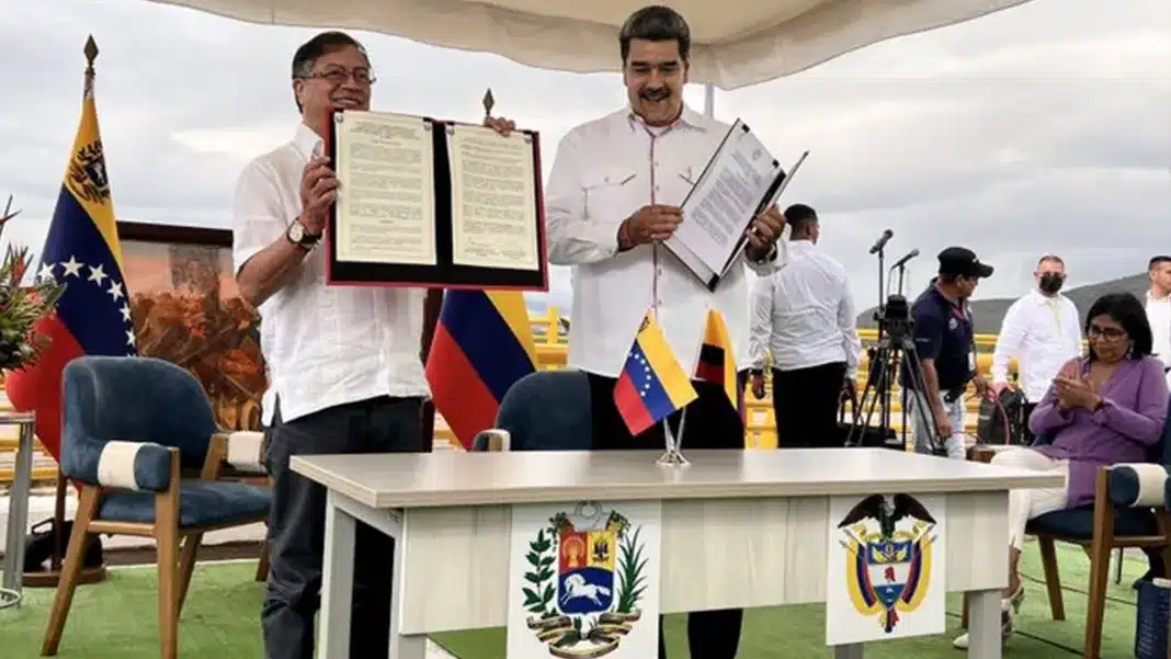 maduro Petro firmaron acuerdo