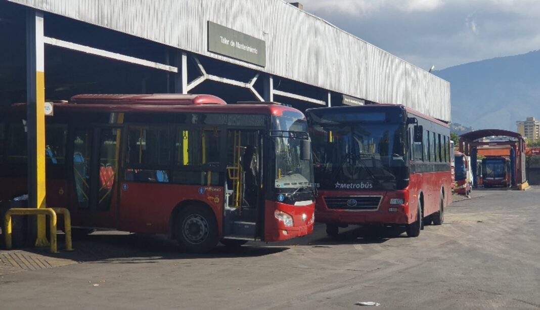 Trabajadores mejorar servicio Metrobus