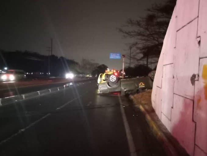 Motorizado chocó contra una gandola - Motorizado chocó contra una gandola