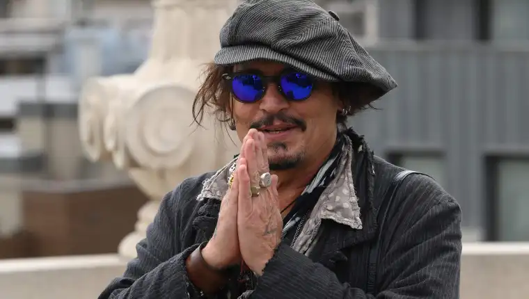 Johnny Depp ganar dinero