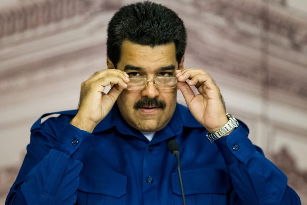 Maduro llamado funcionarios públicos