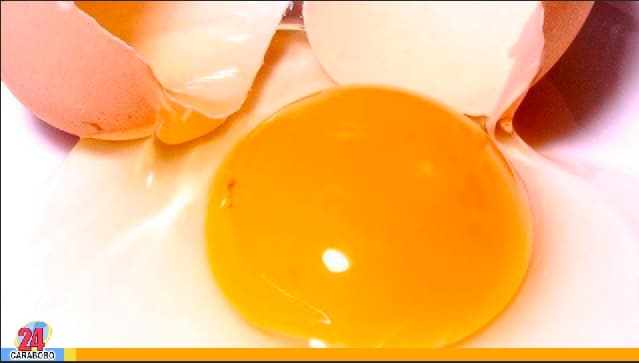 Huevos crudos en bebidas - Huevos crudos en bebidas