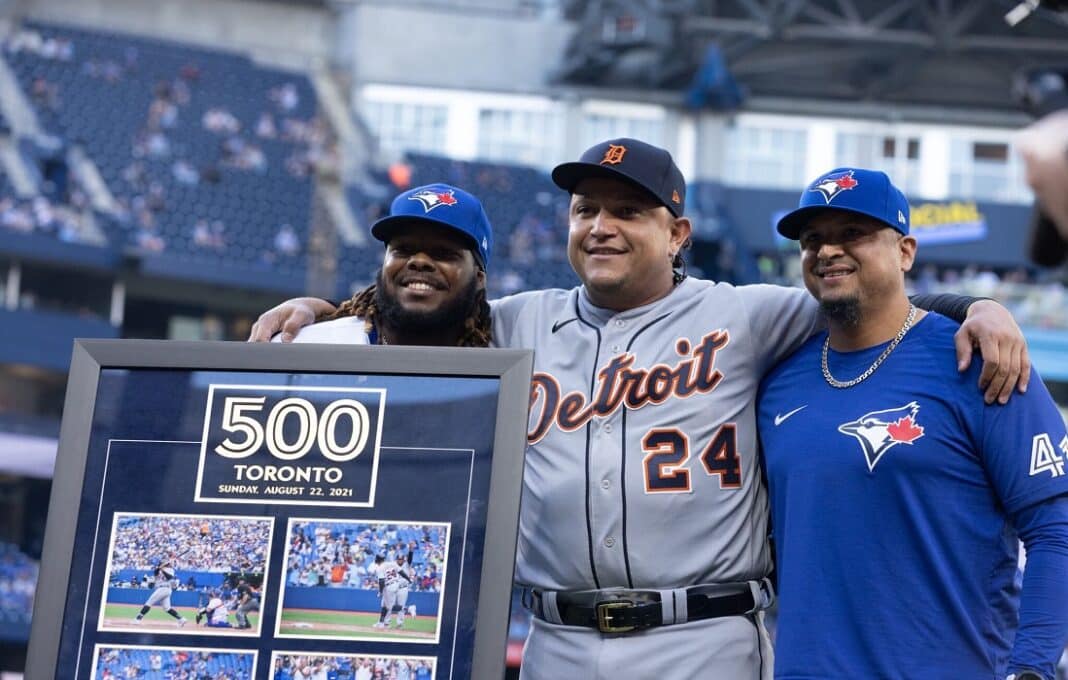 Miguel Cabrera homenaje Azulejos