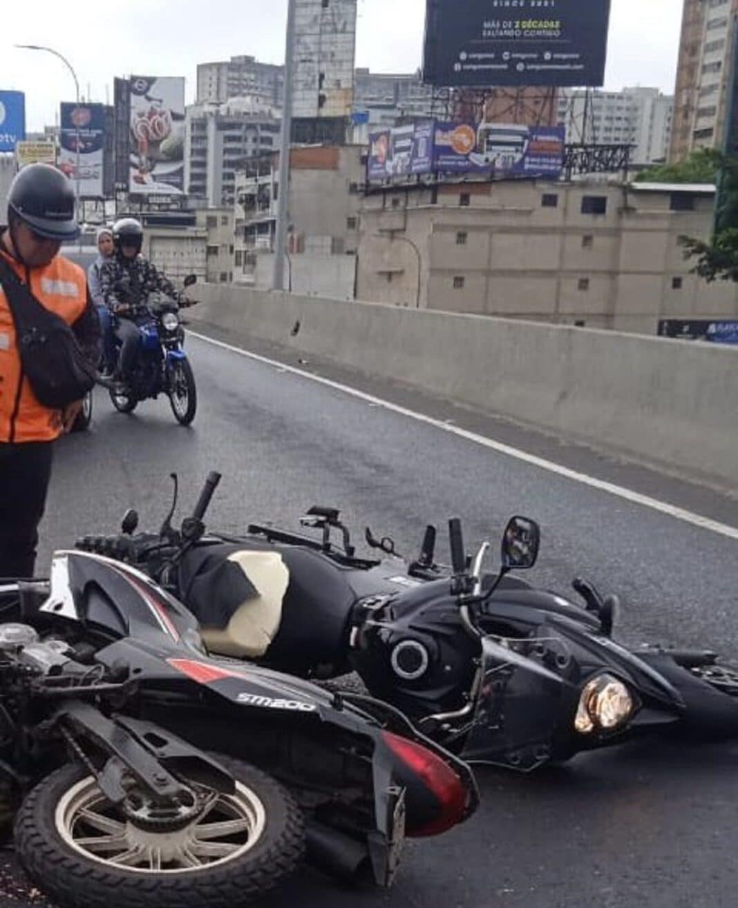 accidente autopista Gran Cacique Guaicaipuro