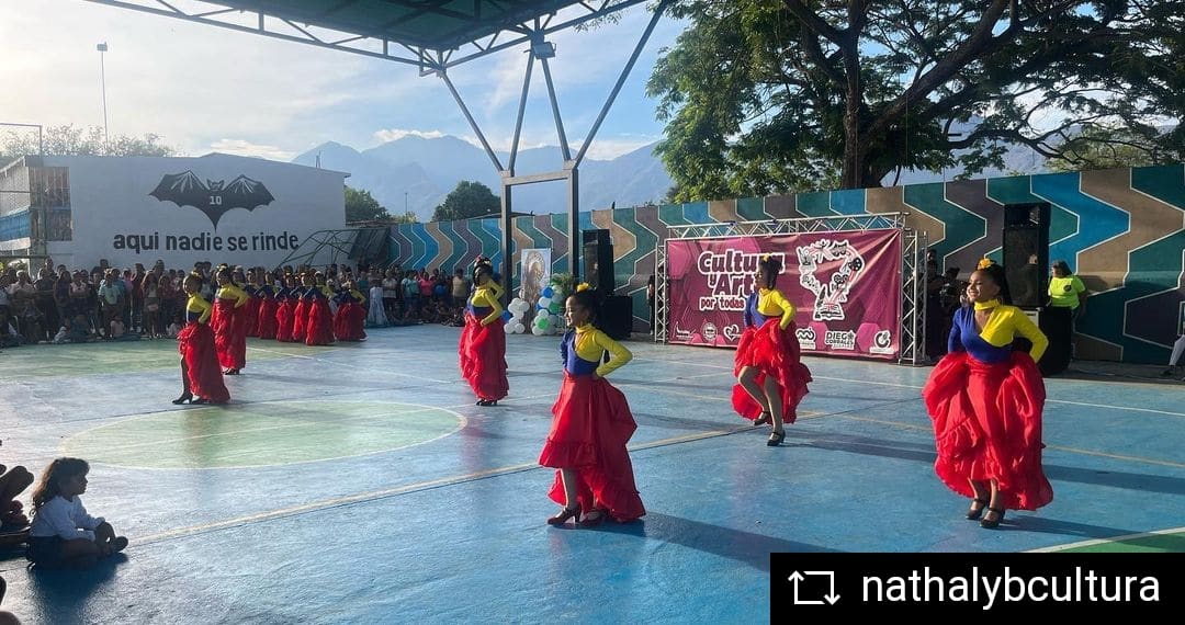 8vo Encuentro Regional de Danzas Tacarigua