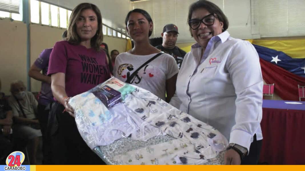 Nancy de Lacava Ana González ayudas sociales