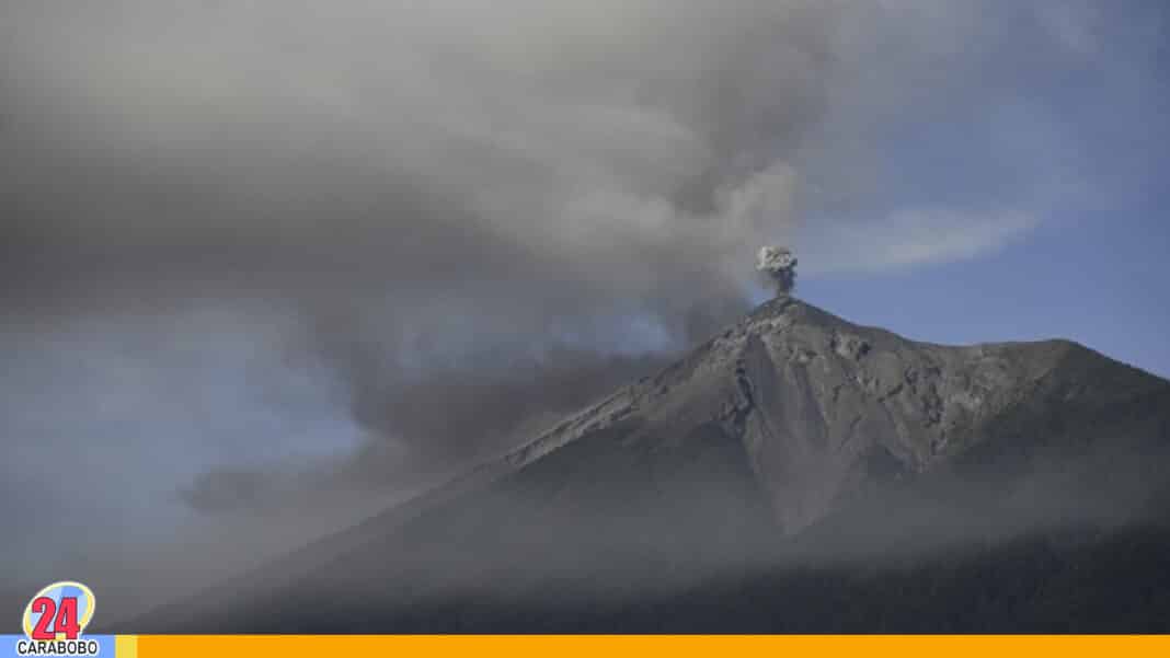 volcán de fuego en guatemala