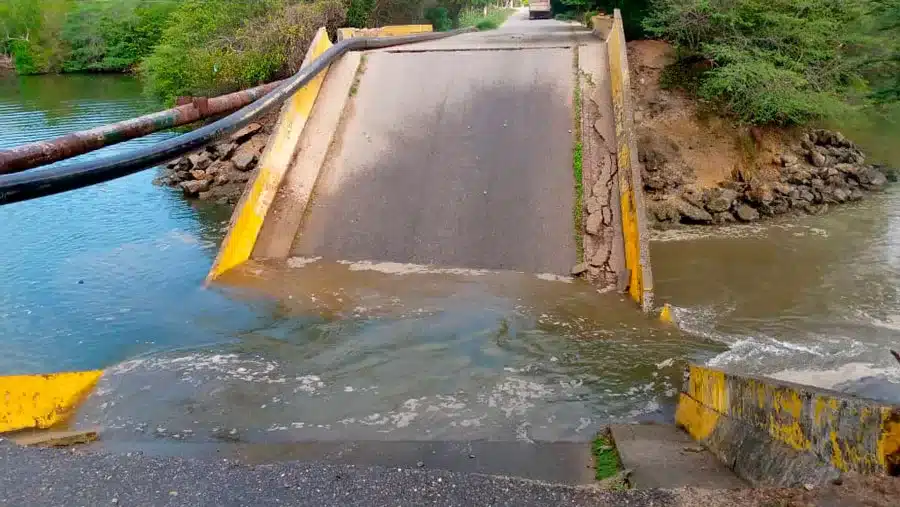 colapso puente higuerote chirimena