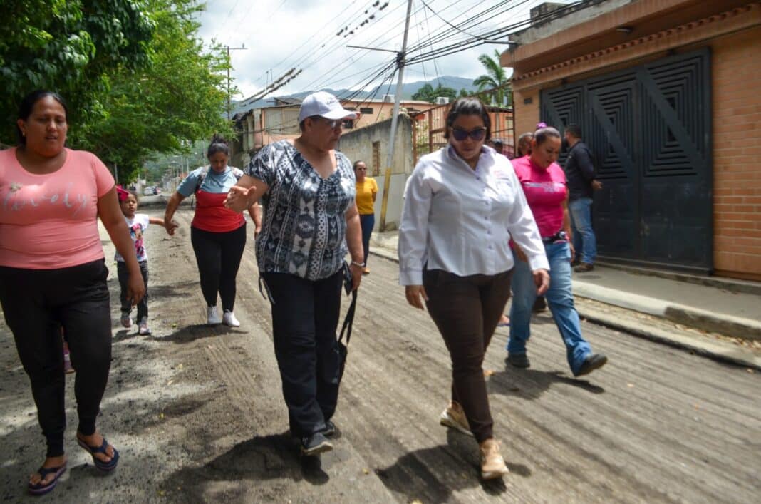 Alcaldesa Ana González