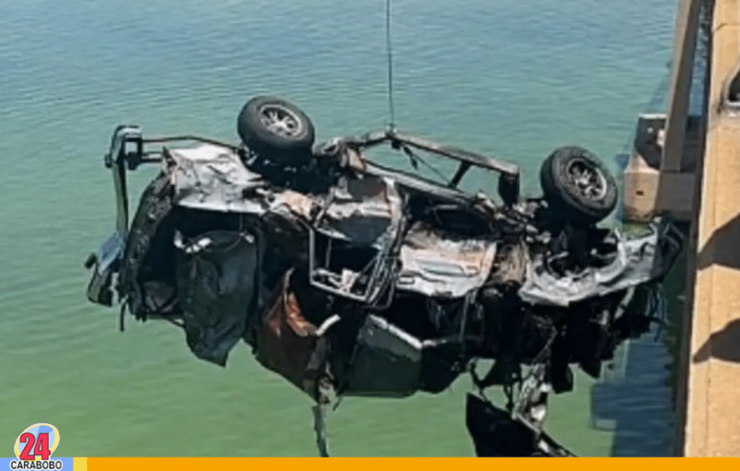 Conductor que cayó por el lago de Maracaibo