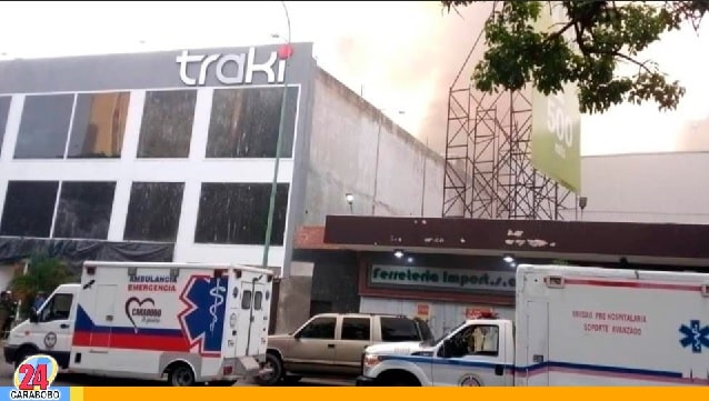 incendio en la tienda Traki de la avenida Bolívar de Valencia- incendio en la tienda Traki de la avenida Bolívar de Valencia