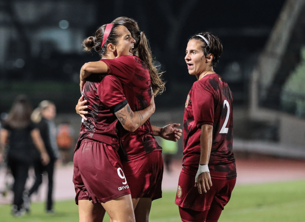 vinotinto femenina venció