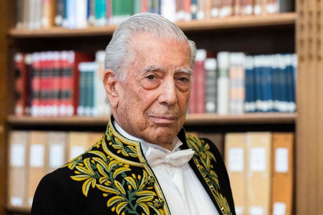 Vargas Llosa retira literatura