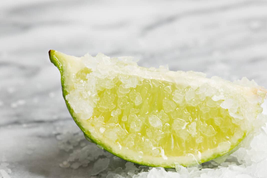 jugo de limón con sal no alivia la migraña