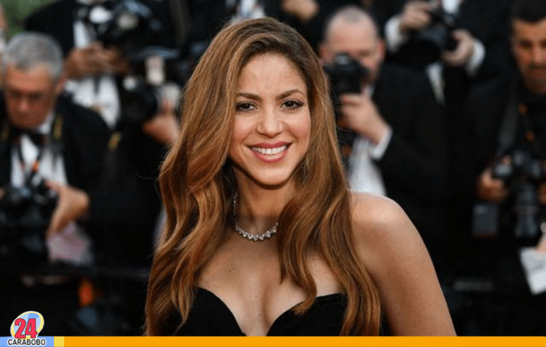 Shakira cierra broche oro 2023