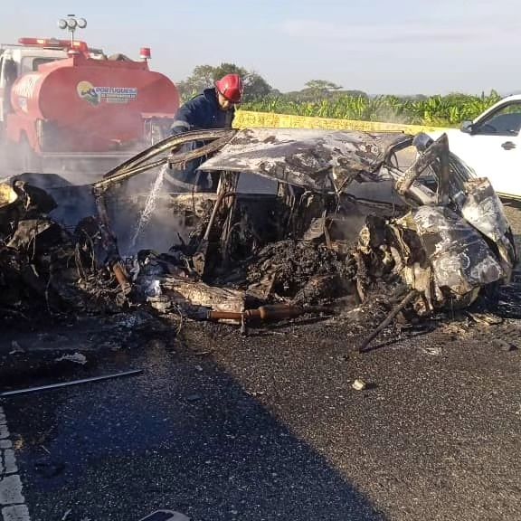 Incendio de vehículo en Portuguesa - Incendio de vehículo en Portuguesa