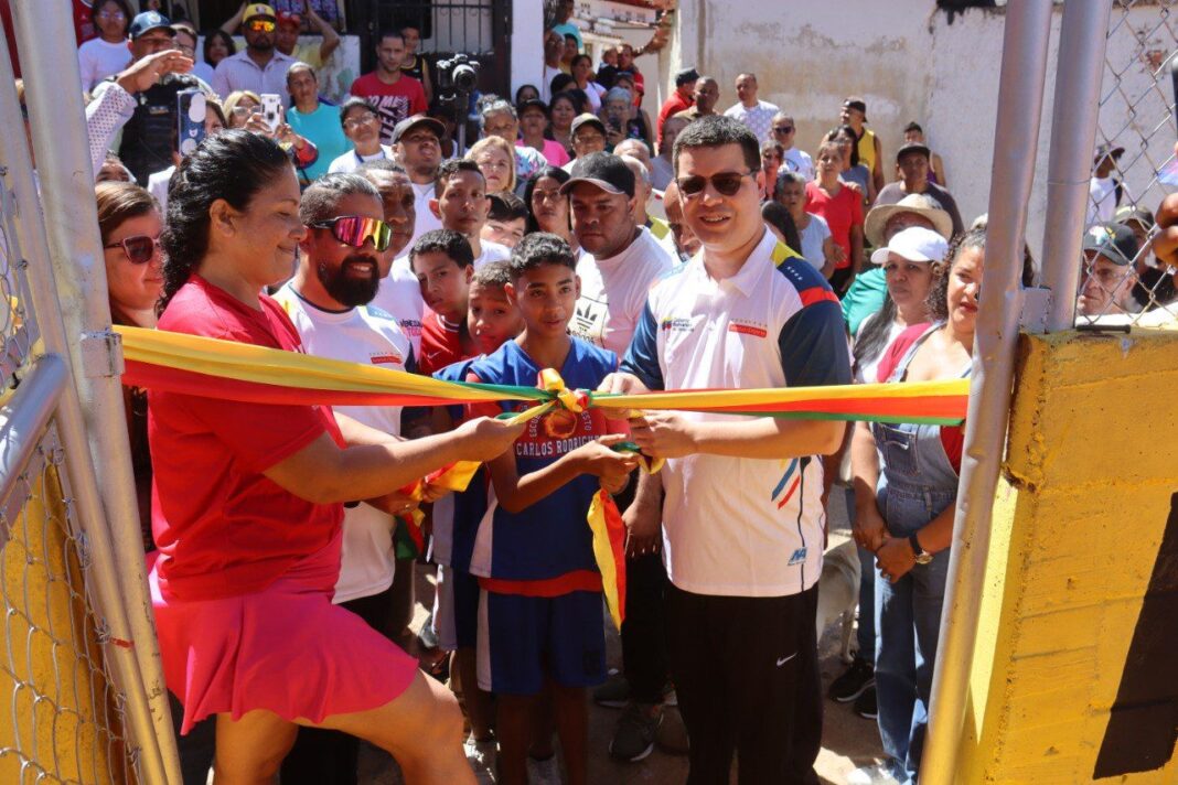 Alcalde Fuenmayor reinauguró cancha