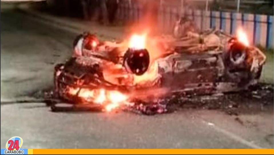 Vehículo rústico se incendió en Puerto Cabello - Vehículo rústico se incendió en Puerto Cabello