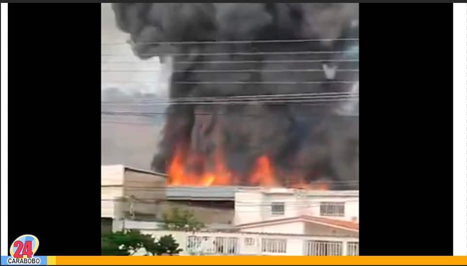 Incendio consumió local de autolavado en El Limón - Incendio consumió local de autolavado en El Limón