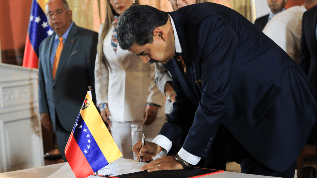 Maduro Defensa del Esequibo