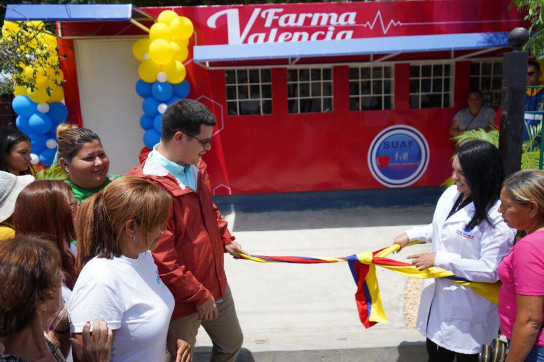 Alcalde Fuenmayor inauguró la cuarta “Farma Valencia” en Flor Amarillo