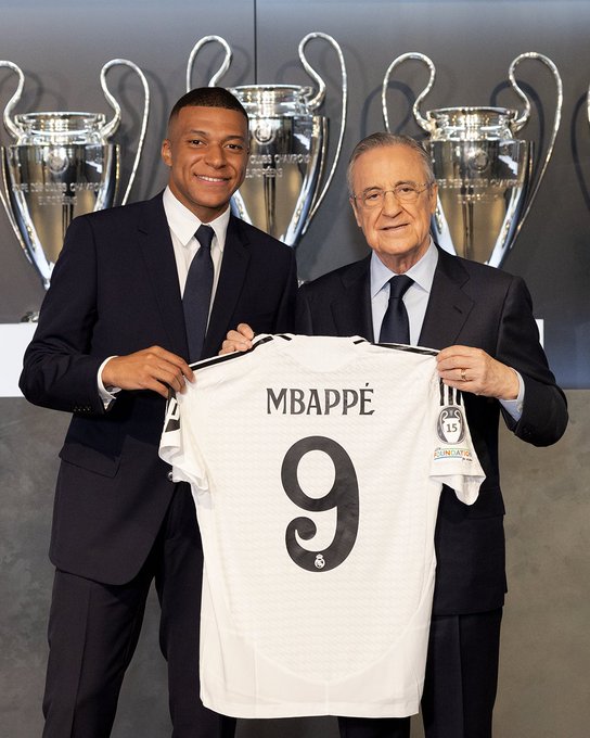 Kylian Mbappé presentado por el Real Madrid